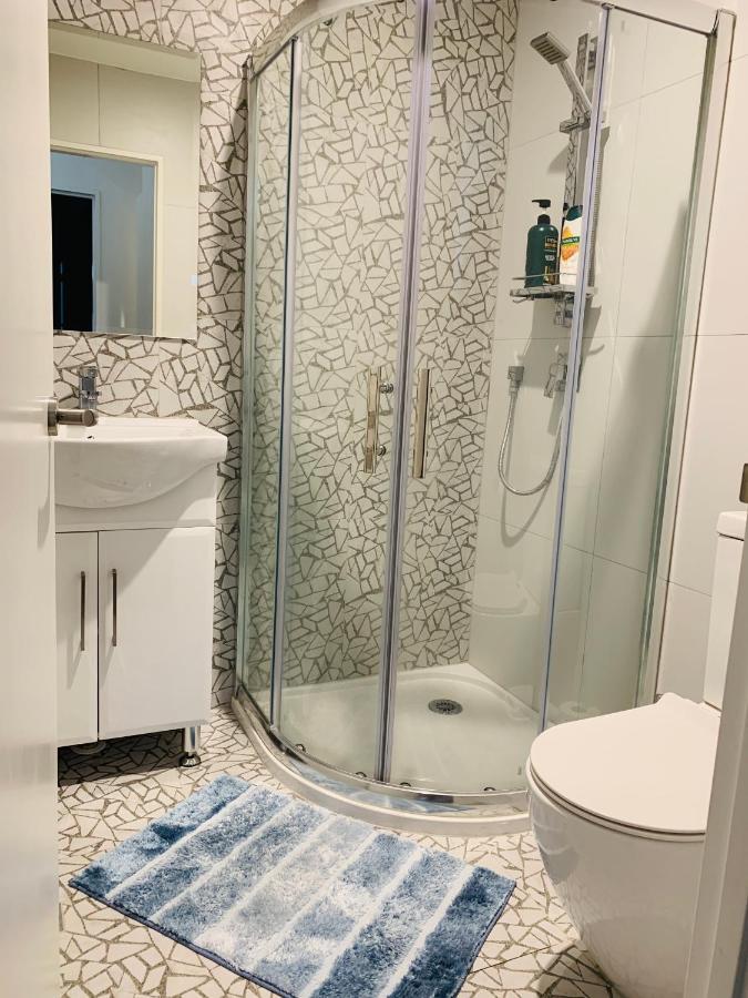Auckland Homestay Near Airport-Room With En-Suite, Free Parking Papakura Eksteriør billede