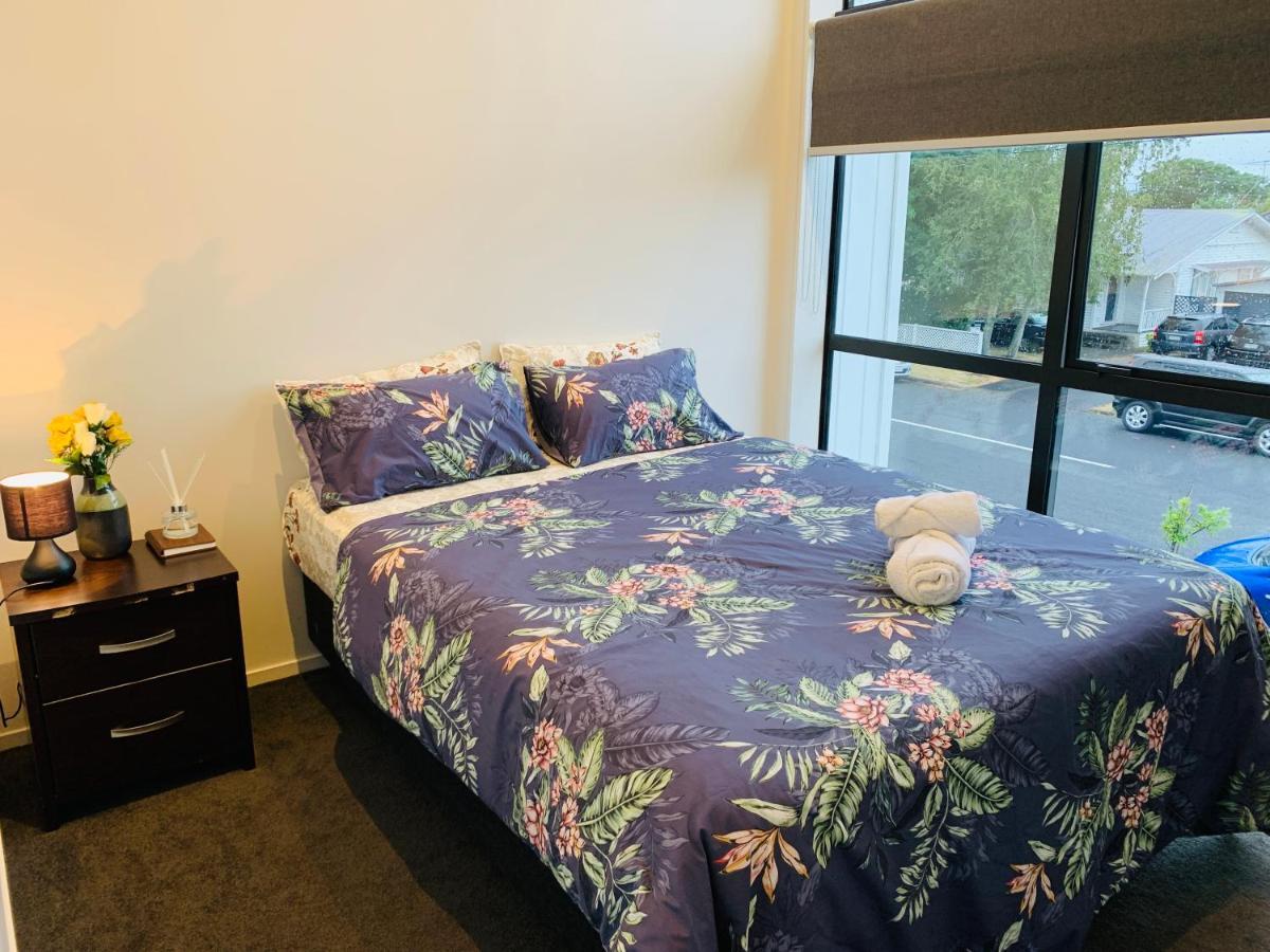 Auckland Homestay Near Airport-Room With En-Suite, Free Parking Papakura Eksteriør billede